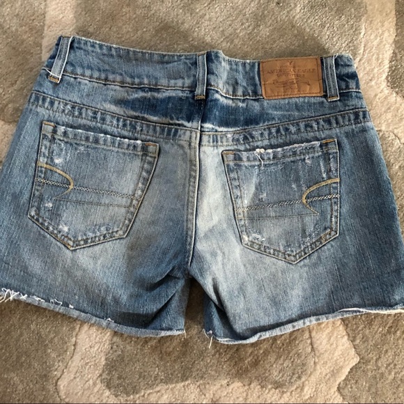 American Eagle Denim Jean Shorts Sz 2 - Picture 2 of 4